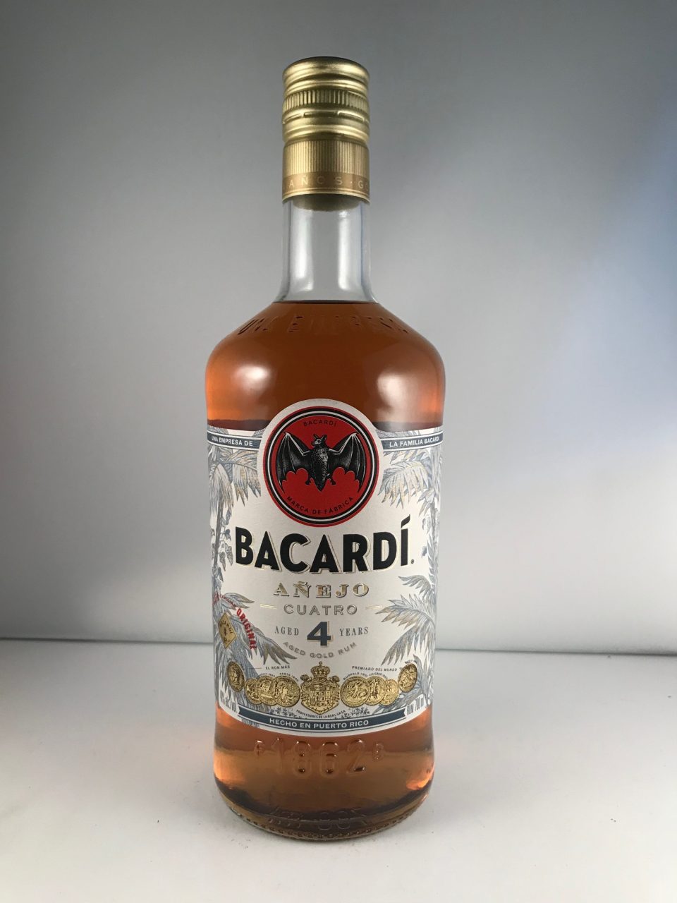 Бакарди виски. Дон бакарди. Bacardi виски. Bacardi 4. Бакарди 4 года.